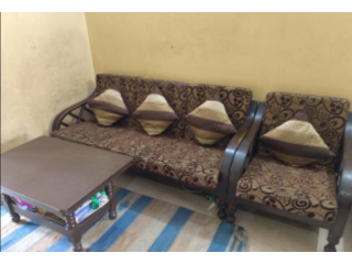 Sofa Set 3+1+1 (5 seater) with center table and 5 cushion