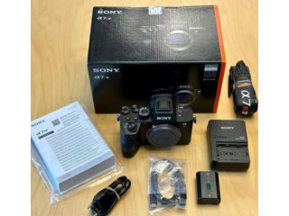 Sony Alpha a7 IV 33MP Mirrorless Camera Black Body